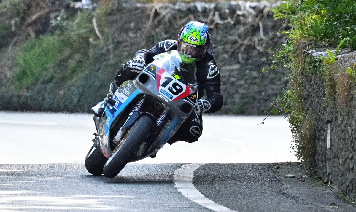 TTBONEGP's tweet photo. @JCowardRacing at Union Mills🇮🇲 @ManxGrandPrix 2024 #MGP24 #ManxGP101 #WheelieWednesday https://t.co/duovc9cBpC