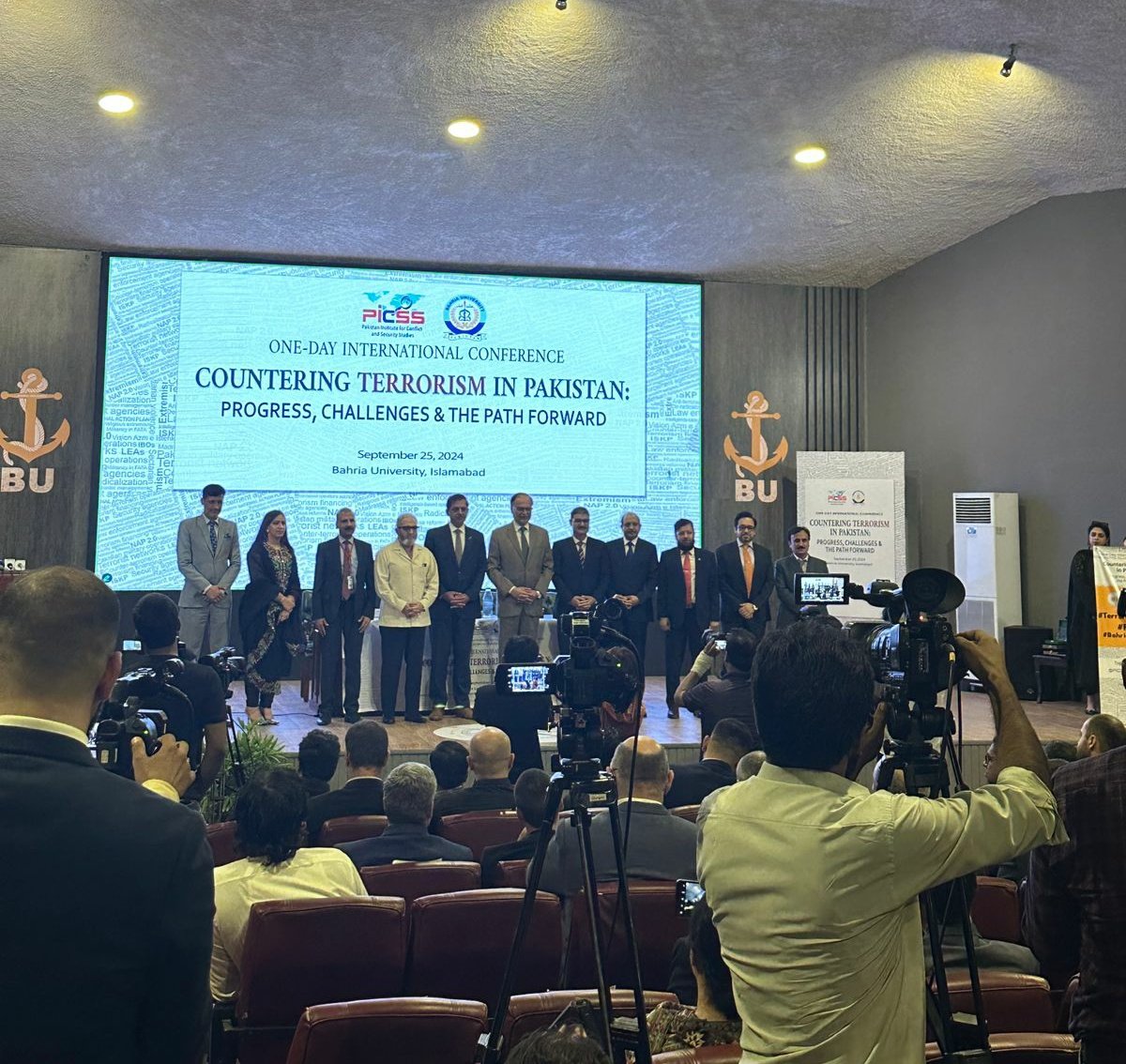 janaawez's tweet image. International conference on Countering Terrorism in Pakistan: progress and the Path forward.

Experts gather at #BahriaUniversity to discuss coordinated efforts, international best practices &amp;amp; community engagement.  

#TerrorFreePakistan #PICSS #BahriaUniversity #PakistanArmy