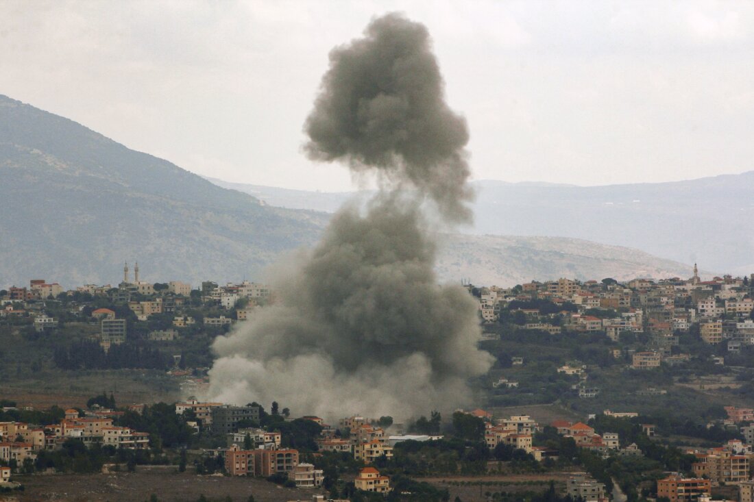 erlanishere's tweet photo. BERITA PENTING
Israel tengah melancarkan salah satu serangan udara terbesarnya sepanjang sejarah, 250 pesawat jet Israel menjatuhkan ribuan bom ke wilayah Lebanon. Dalam dua hari ini, 569 warga Lebanon terbunuh dan 1.835 lainnya luka-luka. https://t.co/eQgWehcIze