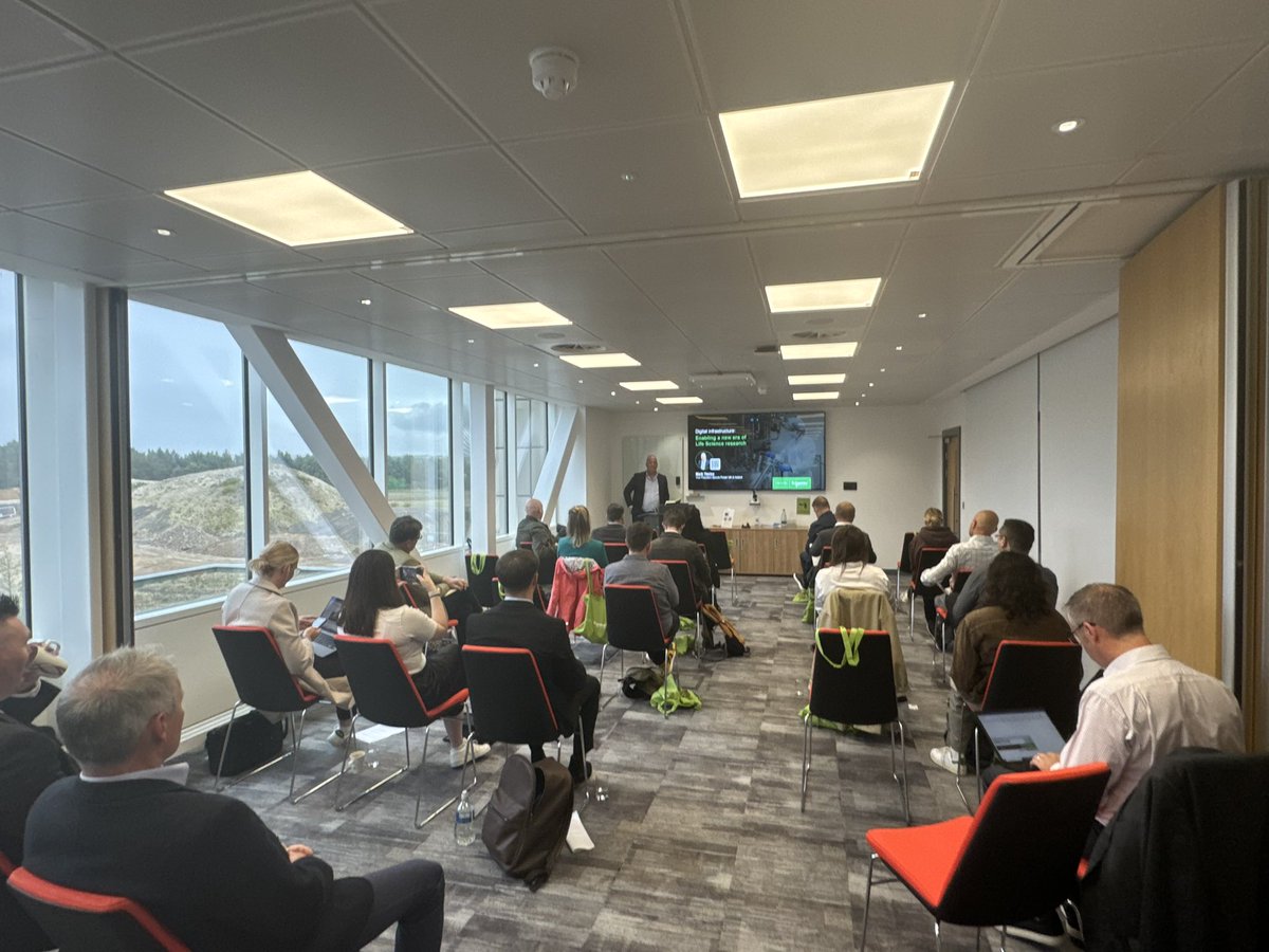 Our VP <a href="/Mark_Yeeles_SE/">Mark Yeeles</a> opens today’s <a href="/SchneiderUKI/">Schneider Electric</a> Secure Power press event with <a href="/Pirbright_Inst/">The Pirbright Institute</a> <a href="/sangerinstitute/">Wellcome Sanger Institute</a> <a href="/EfficiencyIT/">EfficiencyIT</a> &amp; <a href="/advancedpower1/">advancedpower</a> exploring the role of data centres, #AI and critical national infrastructure in lifesaving #science.