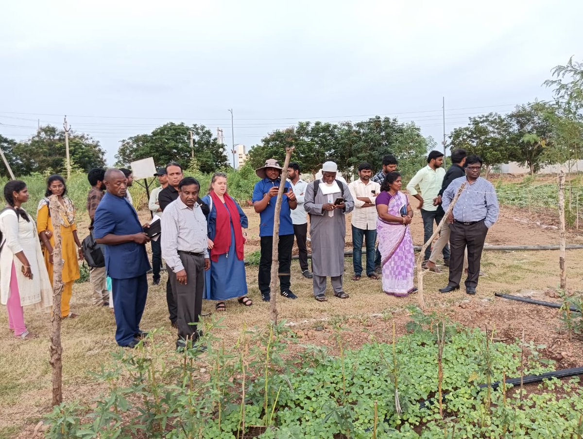 Andhra Pradesh Community-managed Natural Farming (@apzbnf) on Twitter photo <a href="/samuelanand09/">Samuel Anand Kumar</a> Executive Director <a href="/iggaarl/">IGGAARL</a> briefed Agriculture Officers from MALI on the activities undertaken by the Academy, including #Naturalfarming models practised by farmer scientists. <a href="/vijaythallam/">Vijay</a> <a href="/gaspworld/">Global Alliance for a Sustainable Planet</a>, <a href="/lawinowiecki/">Leigh Ann Winowiecki</a>, <a href="/PMOIndia/">PMO India</a>, <a href="/APZBNF/">Andhra Pradesh Community-managed Natural Farming</a>, <a href="/rajbudithi65/">Rajsekhar Budithi</a> <a href="/samuelanand09/">Samuel Anand Kumar</a> Executive Director <a href="/iggaarl/">IGGAARL</a> briefed Agriculture Officers from MALI on the activities undertaken by the Academy, including #Naturalfarming models practised by farmer scientists. <a href="/vijaythallam/">Vijay</a> <a href="/gaspworld/">Global Alliance for a Sustainable Planet</a>, <a href="/lawinowiecki/">Leigh Ann Winowiecki</a>, <a href="/PMOIndia/">PMO India</a>, <a href="/APZBNF/">Andhra Pradesh Community-managed Natural Farming</a>, <a href="/rajbudithi65/">Rajsekhar Budithi</a>
