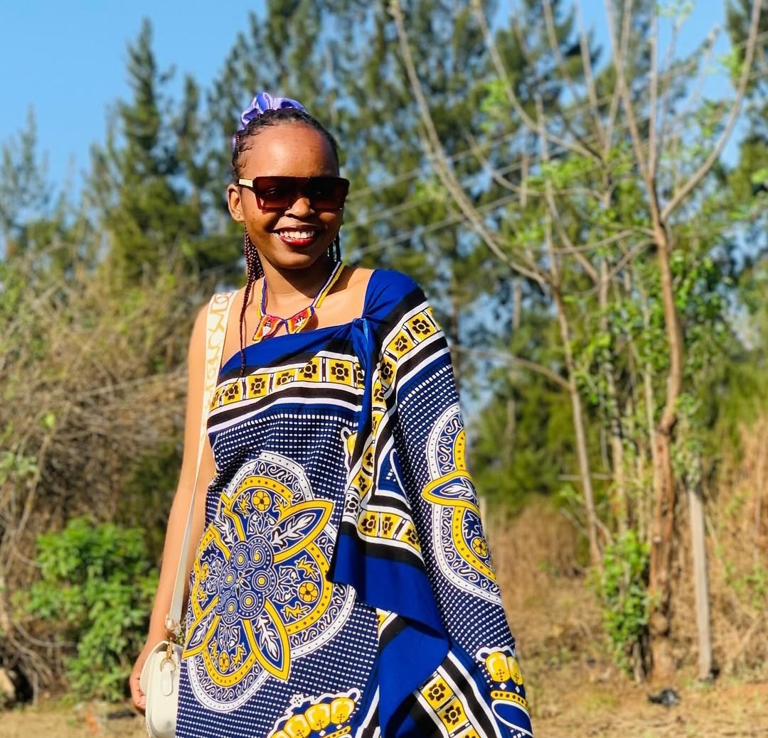 BuhleBakaNgwane's tweet photo. Nasesitsintsa lizabathi ๐๐คฉ๐
Ayi suka mani...! ๐๐พ๐คฉ๐
#zaza #cool #shades #chill #imvunulo #asitikhoni #siyatigcabha #eswatini #tinitwitter https://t.co/NCRSGtkdY2
