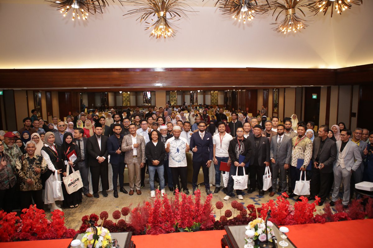 Thecryptokhat's tweet image. Check out some event highlights from the Titanium Meetup Indonesia on September 14! It was an incredible day filled with inspiring connections, insightful discussions, and unforgettable moments.

#Cryptokhat #Crystalkhat #IDNFT #NFTs #TitaniumMeetupIndonesia #TitaniumMeetup2024