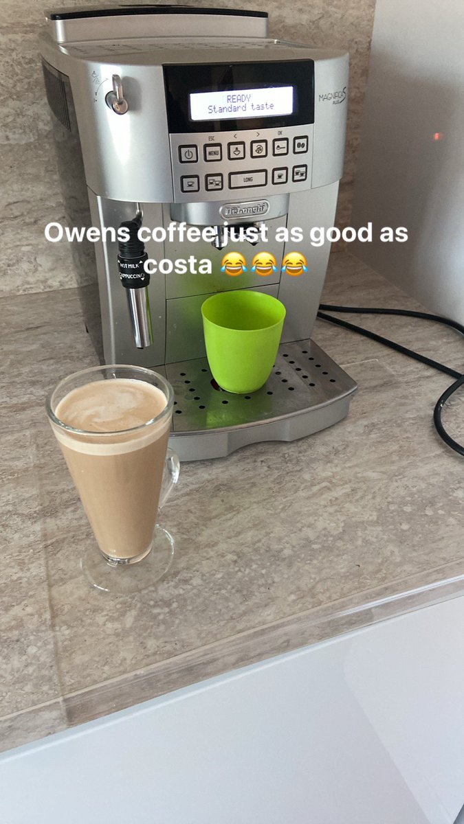 Not a coffee person but thought I would give it a blast 👍 Not bad for my first attempt 😂😂