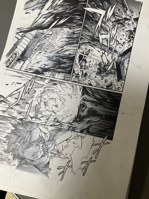 原稿できたが編集さんが雨で原稿濡れるのを恐れて回収は明日になった。取り扱い難しいアナログ原稿ですな。
今回は黒いドロドロさまのおかげて大層手間がかかりましたぞい。 