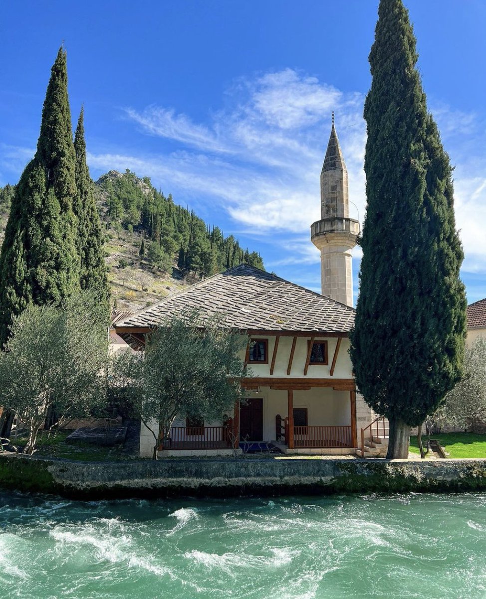 Hacı Ali Hacısalihoviç Camii 🕌

📍Stolac, Bosna-Hersek 🇧🇦
