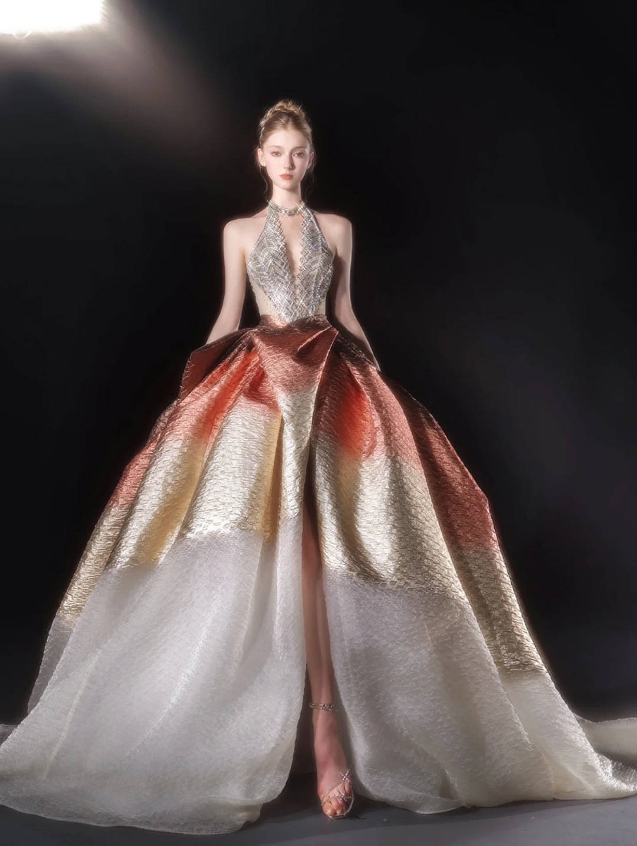 XilinnayiGao in Yaralis Kothor 2025 Spring/Summer series