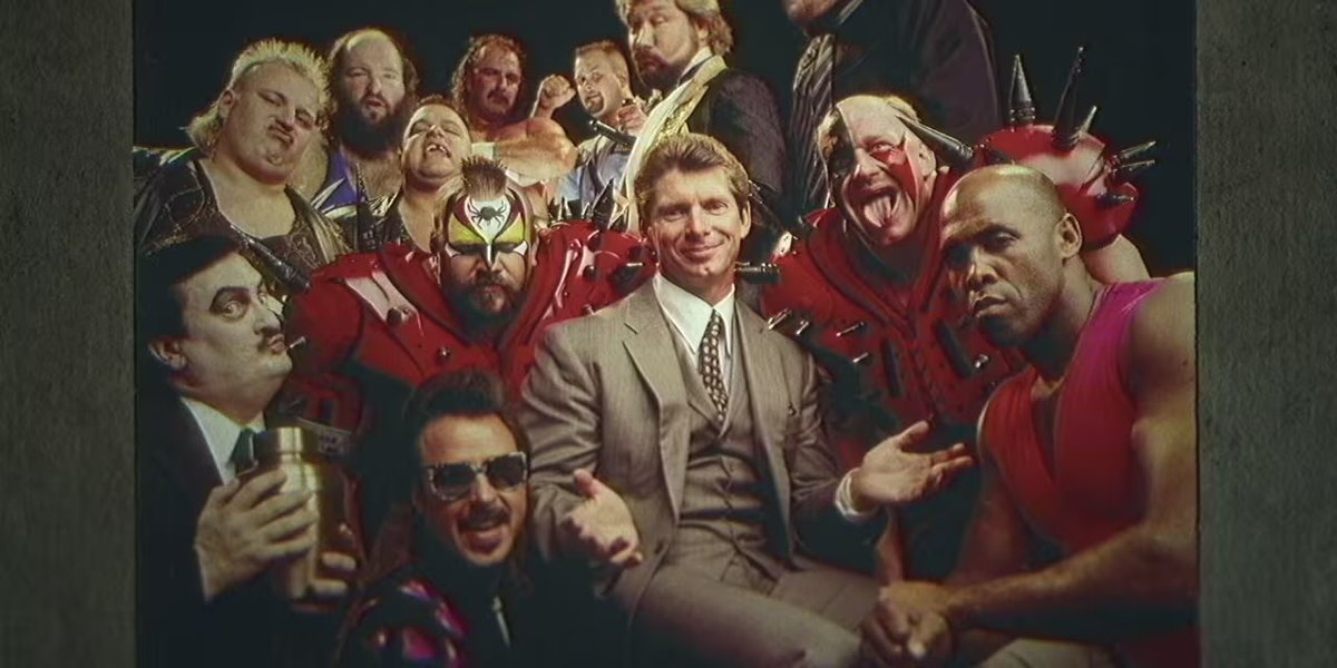 Solo_Wrestling's tweet photo. Ha llegado el día. Hoy se estrena la docu-serie de Vince McMahon en @NetflixES. 👿
¿Cómo saldrá parado Vince? ¿Se hablará de todo sin tapujos?
En el último episodio de #SWRS te preparamos con todo lo que puedes esperar de este esperado estreno.
Escúchalo aquí 👇🏼 https://t.co/CHh78bPMng