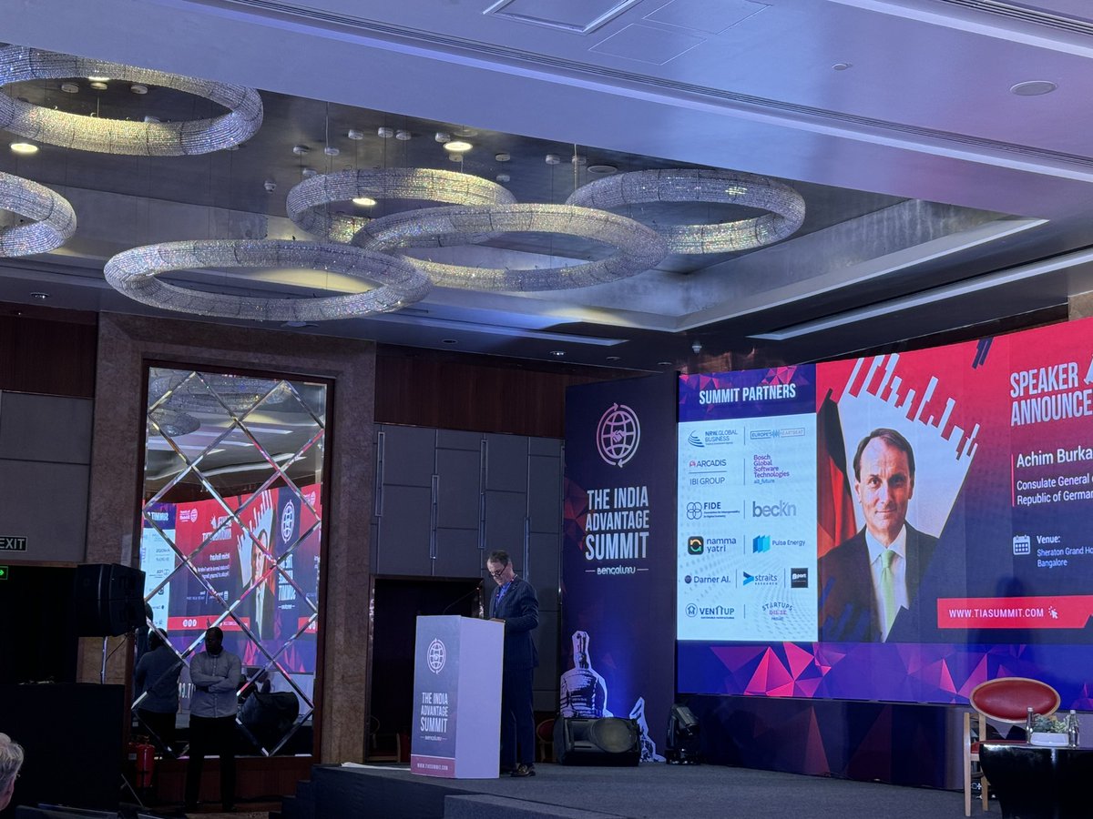 Natalie Mayroth tweet media