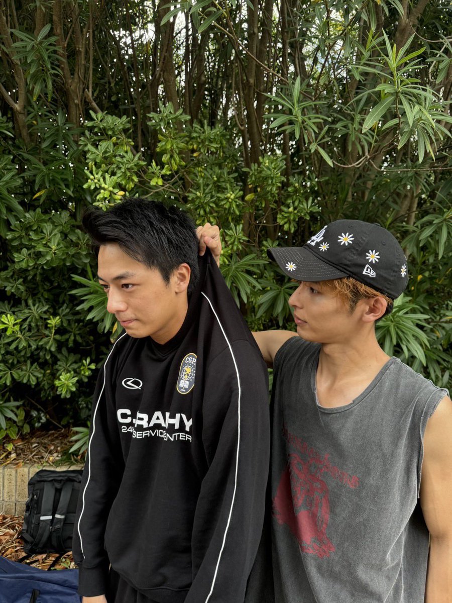 saitoryu616's tweet photo. 理くんをイジりすぎた結果、捕まりました。

#反省してまーす 
#それはおいといて
#4枚目の写真が
#1番面白い https://t.co/c7zIi6rPgs
