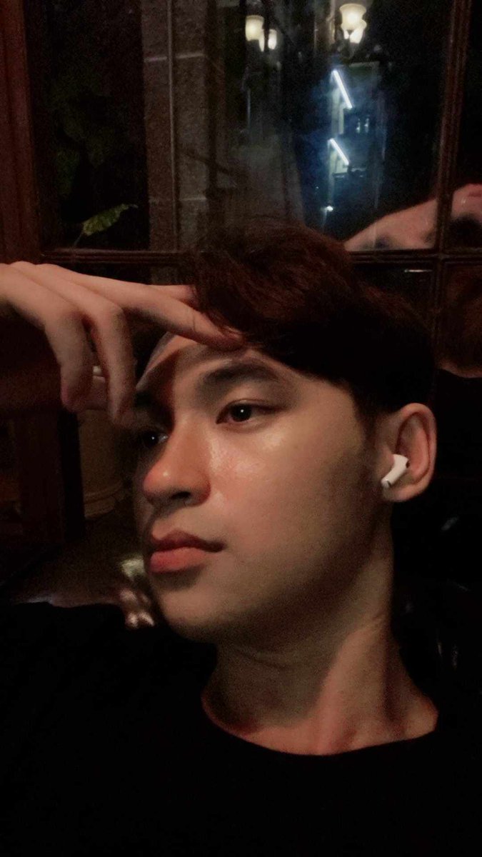 Em thấy gì trong đôi mắt kẻ muốn lamftinhf 
#danang