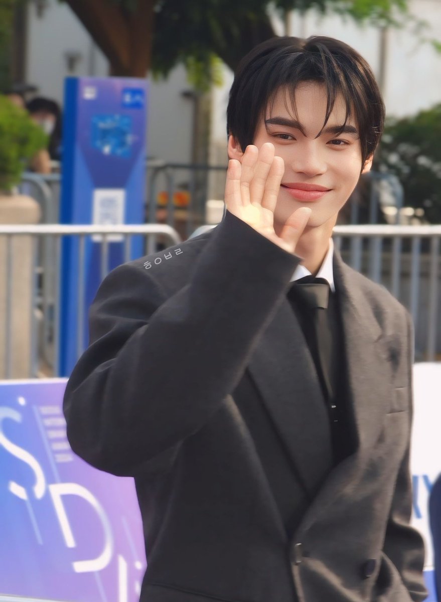 highball_hf's tweet photo. 예뿌네에

#SDA2024xWinMetawin
#winmetawin https://t.co/Poi2zP3pQT