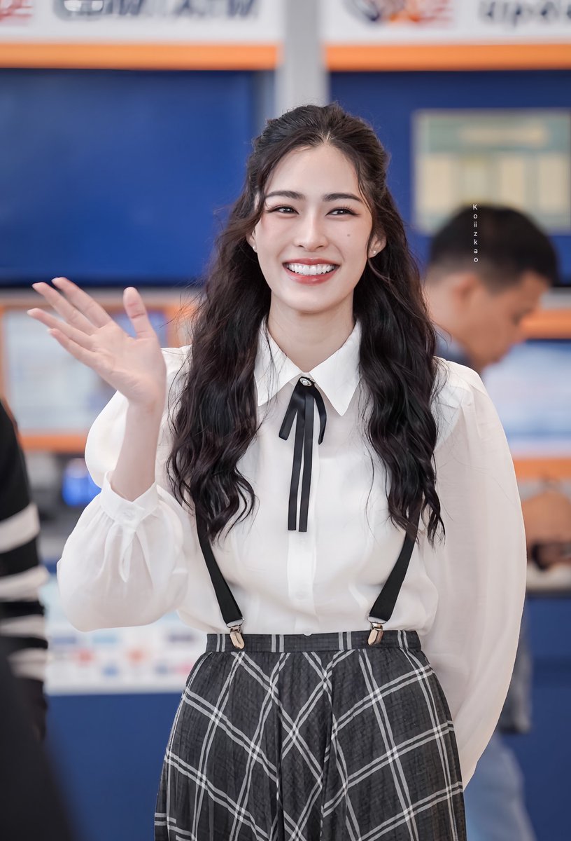 agloph's tweet photo. Your smile is my energy booster 😍

LINGLING PR MYCHERIE AMOUR
#linglingkwong https://t.co/RmuEagCUKi