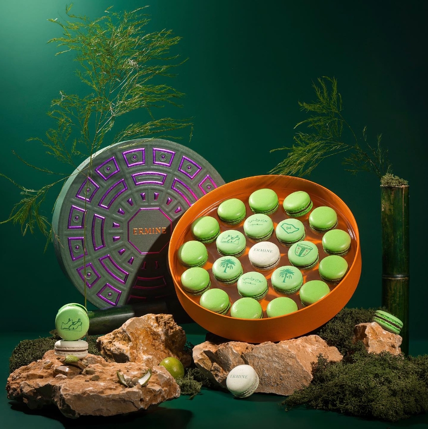 Clarkzhang7's tweet image. custom design macaron box with PET insert--embossed logo with foil
#macaron
#macaronbox
#macaronpackaging
#giftbox
#giftpackaging
#paperpackagingbox