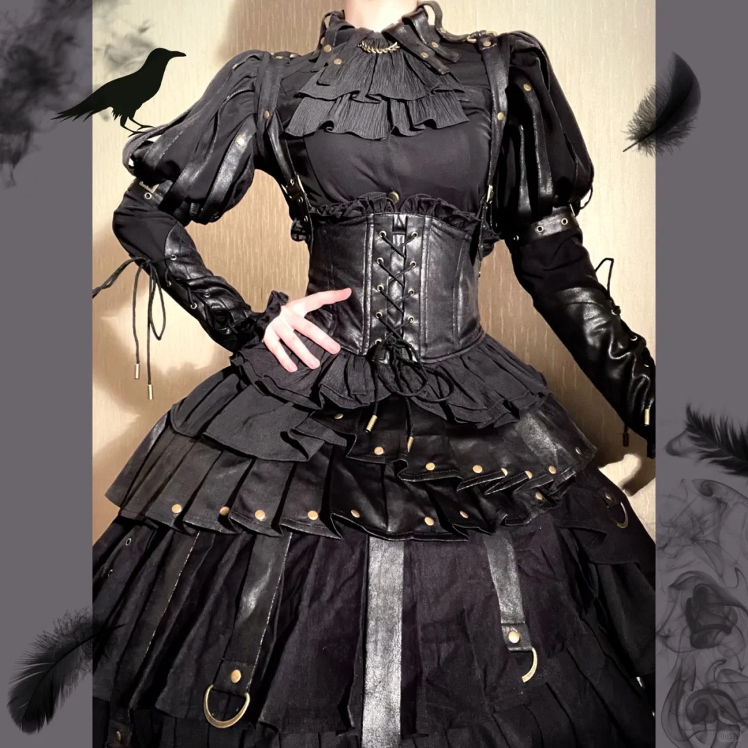 LolitaWardrobe's tweet image. This is a dress that perfectly shows off your waist.

◆ Shopping link &amp;gt;&amp;gt;&amp;gt; lolitawardrobe.com/lost-in-the-da…