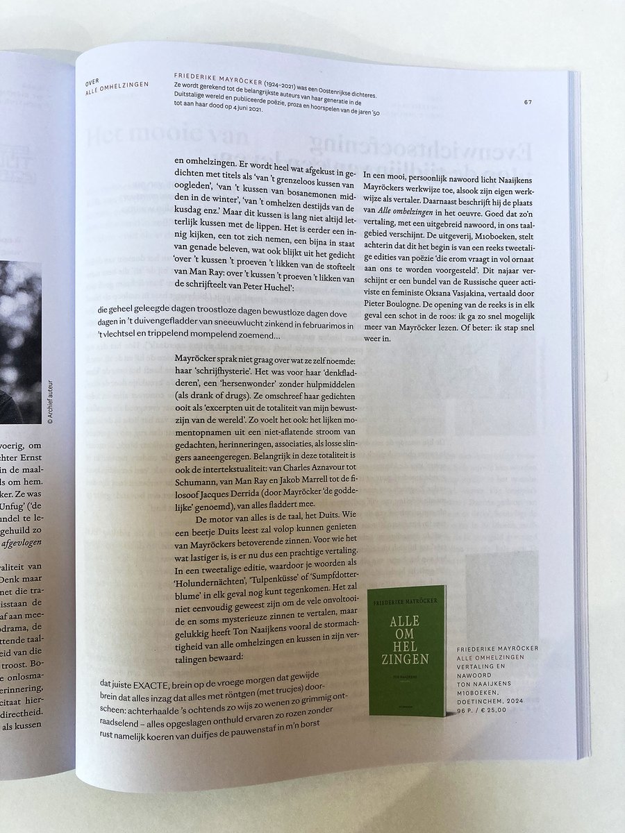 In POËZIEKRANT bespreekt Koen Vergeer Friederike Mayröckers ALLE OMHELZINGEN (vertaling Ton Naaijkens).
'Wie een beetje Duits leest zal volop kunnen genieten van Mayröckers betoverende zinnen. Voor wie het lastiger is, is er nu een prachtige vertaling.' m10boeken.nl/boeken/alle-om…
