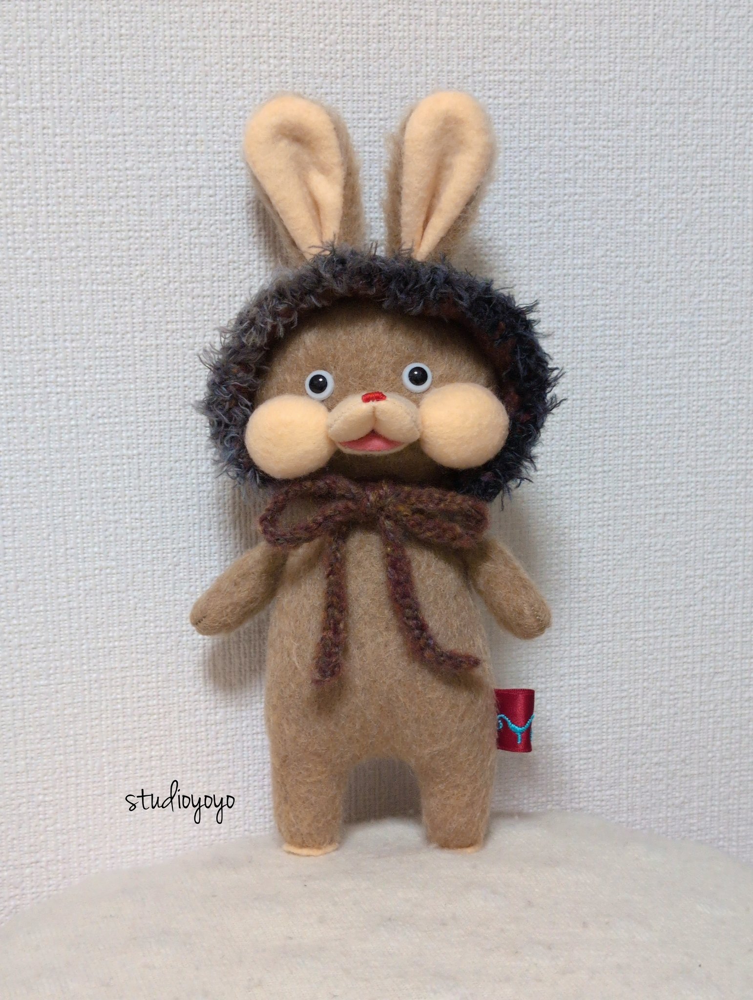 【ハンドメイド】小花柄うさぎさんボンネット ハンドメイド】小花柄うさぎさんボンネット いろんなカラーで