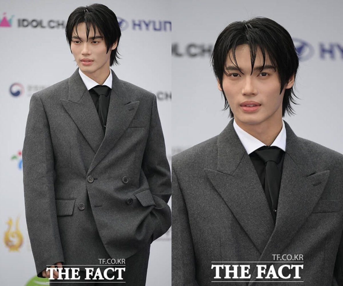 ThePawAvenue's tweet photo. #WinMetawin Attends At "Seoul Drama Awards 2024". https://t.co/DP9iFwfoAp