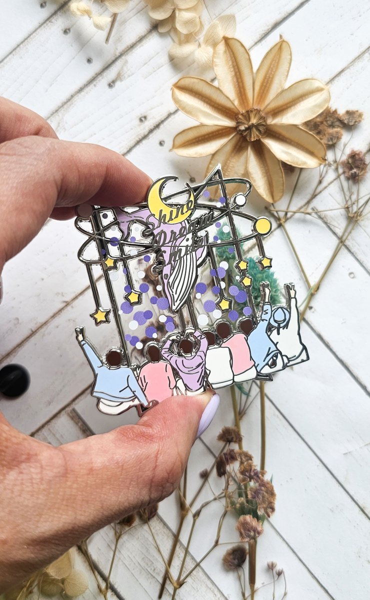 KoJikook's tweet photo. Last 7pcs Mikrokosmos
Purple Last 3
Silver Last4
#bts #army #btspin #btspins #pin #pins #enamelpin #enamelpins #btsfanart #smallbusiness #kpop #kpoppin #btspins #btspincollection #btscollection #btsjewelry https://t.co/WCCrUoekZi