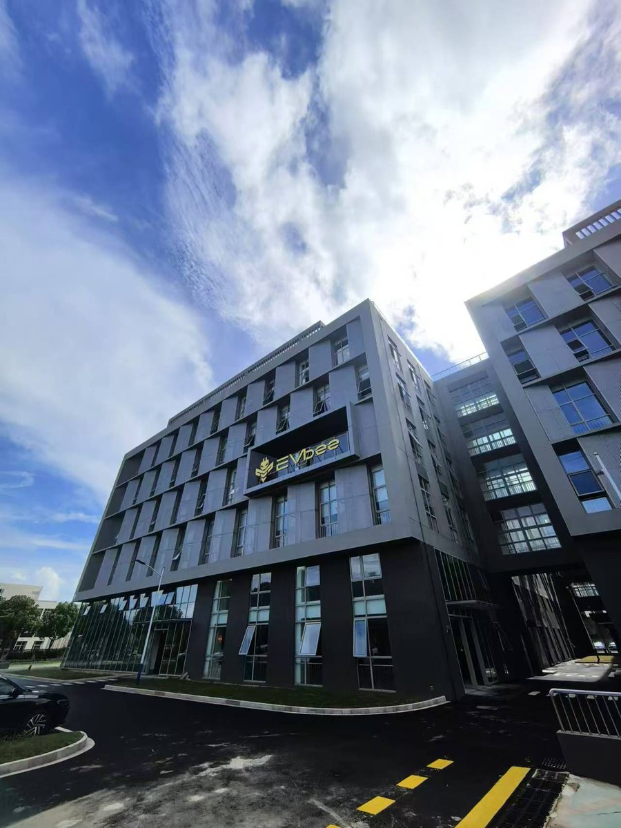 EVbee has officially unveiled its new 40,000 m2 campus to meet growing customer demand.

Learn more about EVbee here: roboticvehicletechnology.com/company/evbee/

#evcharging #evchargers #evs #electricvehicles