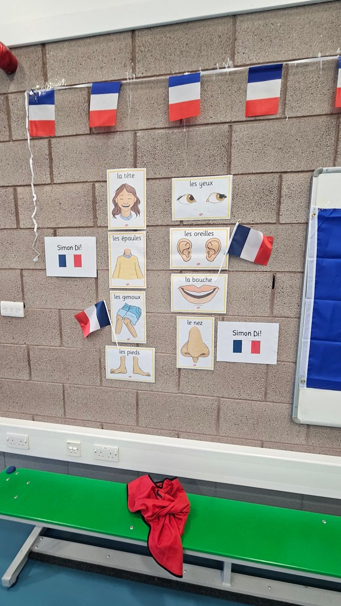 bonhill_ps's tweet photo. The sun is starting to shine and we are all set up for our French Day 🇫🇷 Merci Mrs M and the 1+2 ambassadors for organising an exciting day for Bonhill!🇫🇷 @oneplustwoWDC #1plus2 #frenchday #culturalawareness #workingtogetherallowsallmindstogrow https://t.co/zRiFPcyQ4Z