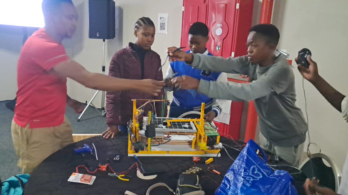 sitasocltd's tweet photo. [1/2] We are unlocking the future, one code at a time! Coding and Robotics empower learners with critical problem-solving skills, creativity, and the ability to innovate in a tech-driven world.... https://t.co/HUuhLhgPFh