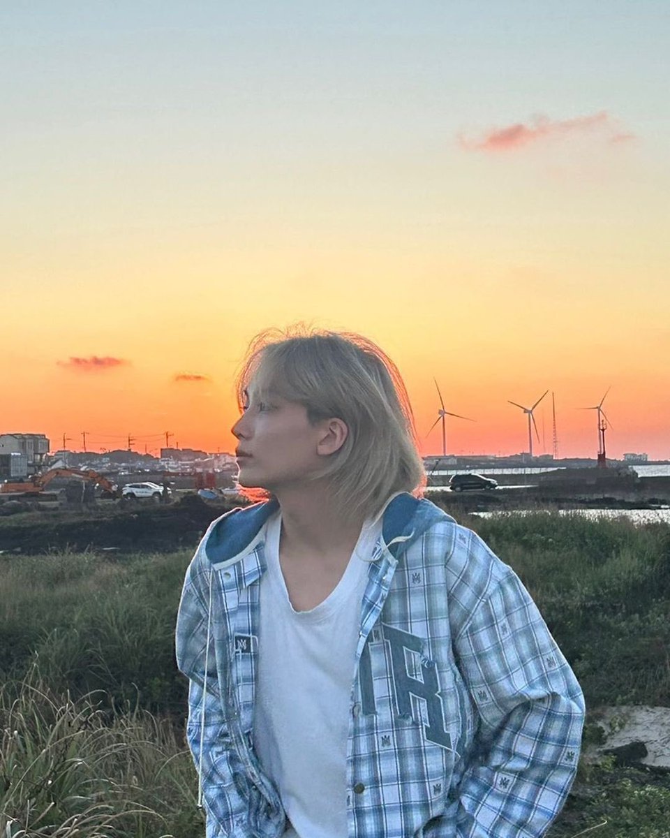 wonubliss's tweet photo. jeonghaniyoo_n 🤍🌅  #정한 https://t.co/zyDtlrZNJb