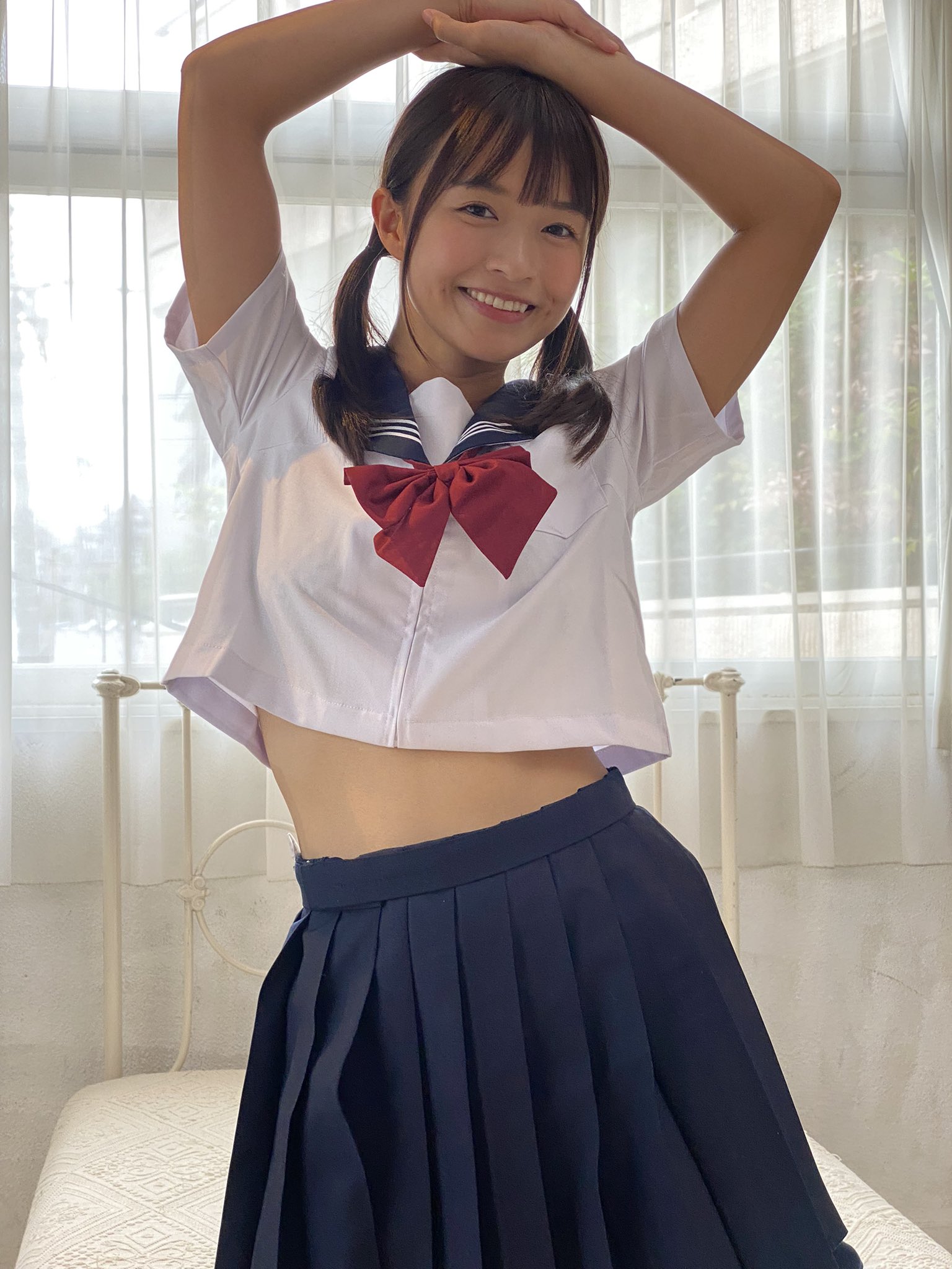 百川晴香　制服  / X