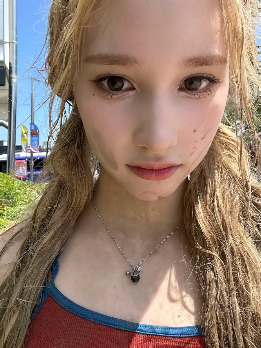 ︎︎ ︎ tweet media