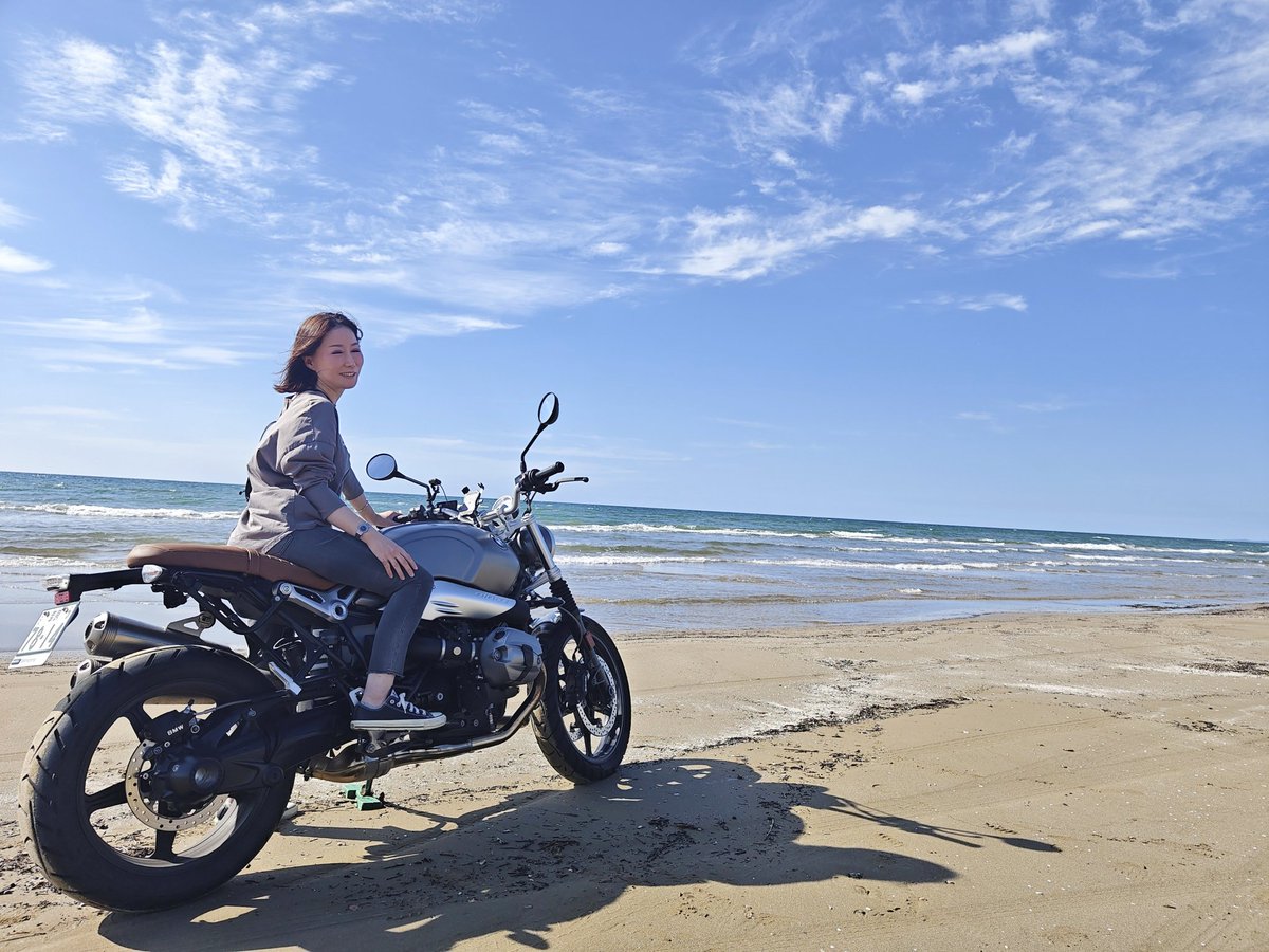Mercedes20K's tweet photo. RJさん(@risuke90648105 )のバイクに乗せて貰ってなぎさドライブウェイまで行ってきた😸
(装備全部お借りしました 笑) https://t.co/FDVf3BLuDX