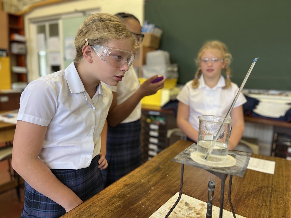 Our pupils love their science lessons in the Prep School lab. This week, our P4s explored variations in boiling points across different liquids and volumes. They used the equipment brilliantly to draw insightful conclusions from their experiment. 🧪🔬#PrepSchoolScience