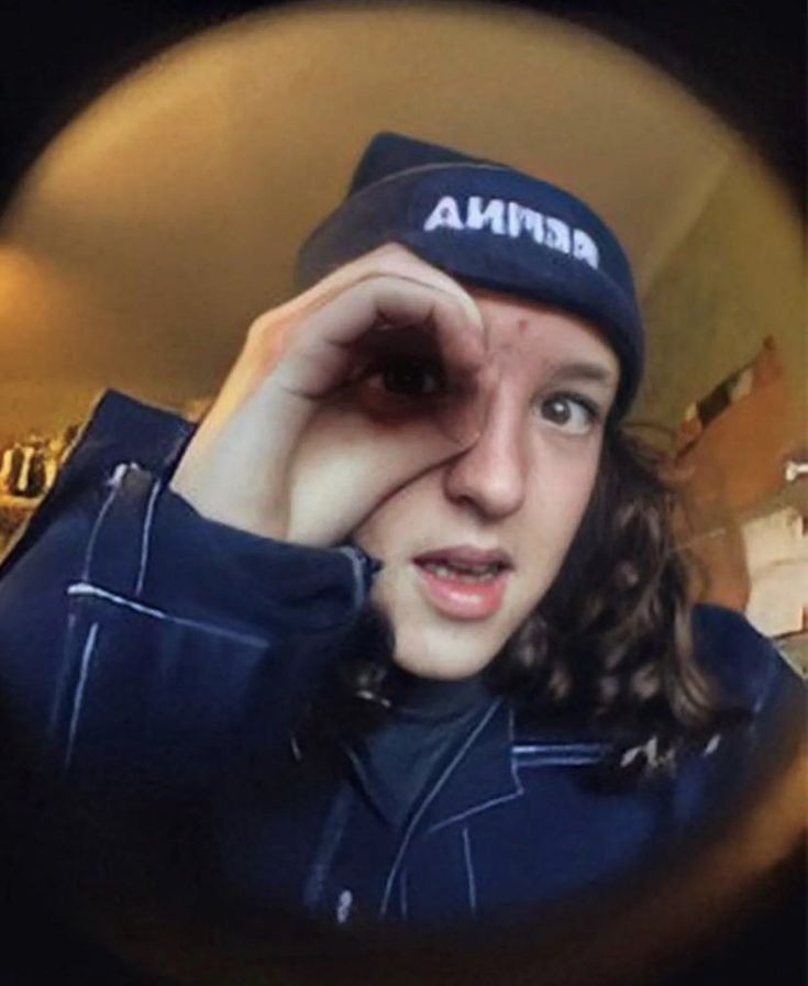 COSMOMAGICKID's tweet image. Constantine kid!OC

Dad: John Constantine 
Mum: unknown

has magic
is a smartass 
loyal to the end(if they like you and you gain their trust) 
foster kid
troubled