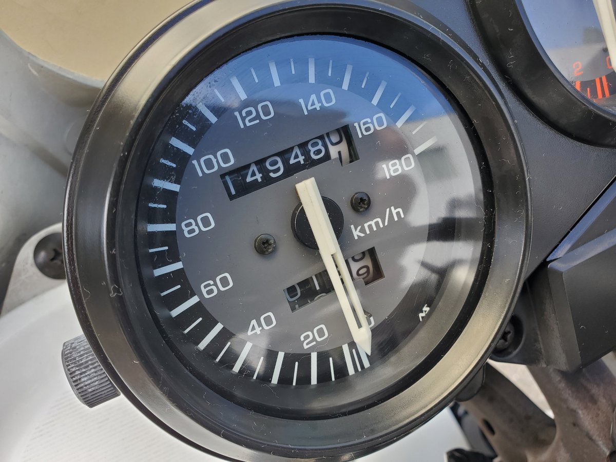 AyumuautoshopA1's tweet photo. 古めかしいのも今見るとなんだか新鮮😊
カムギヤトレーンの
ホンダ CBR250four
1986年モデル
オプションアンダーカウル付
ノーマルで珍しい中古車入荷~✨
#水冷 #四気筒
#スポーツマシン
#ホンダ #45ps https://t.co/gfXxk2tY53