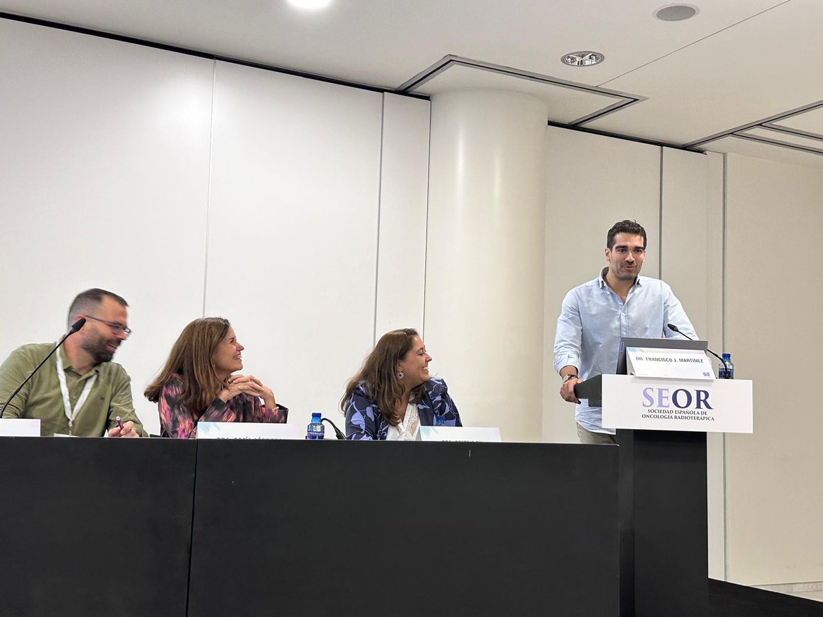 Excelente presentación de resultados de salud sexual en pacientes ginecológicas por parte del Dr. Martínez en el #congresoseor24 . Es un tema importantisimo que la Oncología Radioterápica debe abordar.
<a href="/SEOR_ESP/">SEOR.es</a>