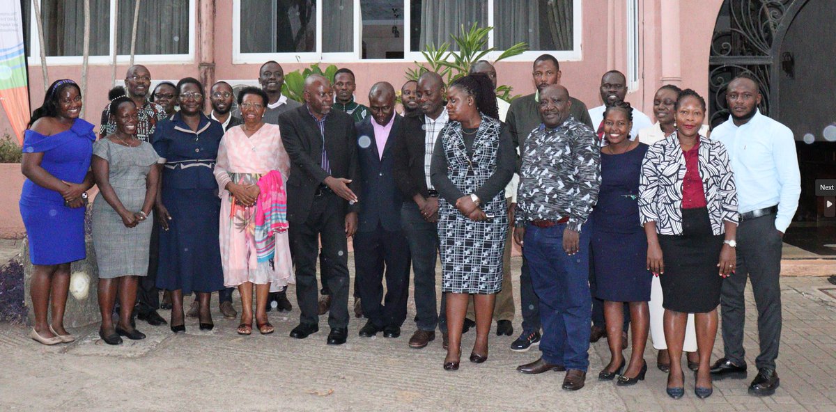 ClimateChngNarl's tweet photo. @FeedtheFuture @USAID  @IITA_CGIAR @NaCORIUganda @NaroKawanda concluded the annual review &amp; planning meeting aimed at scaling up Climate Smart Technologies under the Enhancing Resilience Adaptive Agricultural Livelihoods in Uganda-ERAAL project 45000/55000 farmers have benefited https://t.co/k2I4cjzU1o