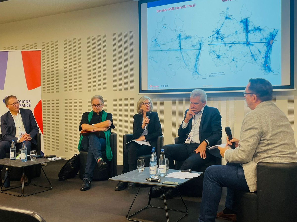 "Les données constituent un levier essentiel pour améliorer la connaissance des territoires et le pilotage des politiques publiques locales" <a href="/DelphineWoussen/">Delphine Woussen</a> #debat Données et mobilités <a href="/Regionsdefrance/">Régions de France</a> <a href="/orange/">Orange</a> <a href="/transdevFR/">Transdev France</a> <a href="/Geopost_news/">Geopost</a>