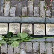 Stolpersteine S'dam tweet media