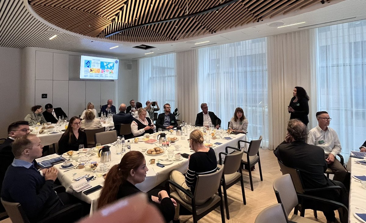 Pohjoismaiset elintarviketeollisuusliitot yhteistilaisuudessa parlamentissa. Veimme yhdessä jäsenyritystemme kanssa käynnistyvälle EU-kaudelle viestejä elintarvikeyritysten kilpailukyvyn turvaamisesta, innovatiivisuuden edistämisestä ja paremmasta sääntelystä. <a href="/ETL_fi/">ETL</a>