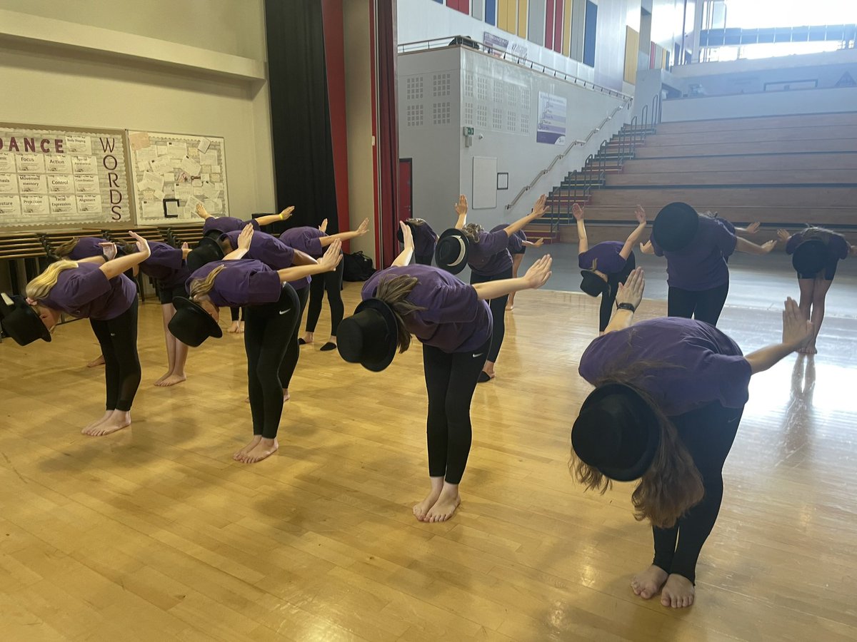 Rehearsals for the Christmas show have started! 
#beextraordinary
#performingarts
#teamwork
#itswhoiam
<a href="/OACarlton/">OA Carlton</a>