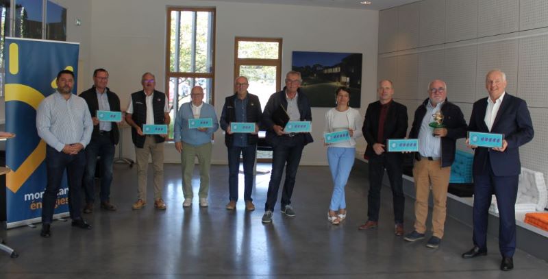 MorbihanEnergie's tweet photo. 👉 Dans le #Morbihan, les 10 communes primées sont : Guidel, Île-aux-Moines, @VilledeLorient, Muzillac, Pénestin, Ploërmel, Pluvigner, Saint-Perreux, Surzur et @MairieDeVannes.  L’Île-aux-Moines a été distinguée par un Grand Prix National.

https://t.co/wtNcus1ZbD https://t.co/I5PVLEPjoG