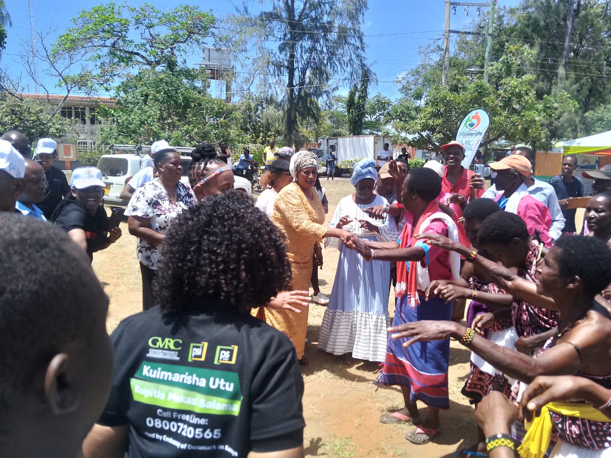 _tbs254's tweet photo. GVRC, PS Kenya and PSI bringing back meaning to GBV survivor’s lives and their families through the provision of free medical treatment and psychosocial support to survivors of gender based violence.
#PromotingDignity
#SupportShelters
#CreatingDignifiedSpaces https://t.co/spa0CciFEs