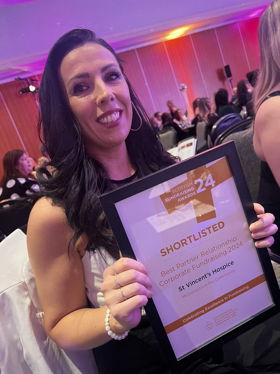 Thrilled to celebrate #TeamStVincents💙 success at the #CIOFAwards! 🎉 

Huge congrats to Emma, winner of the Rising Star Award, &amp; shoutout to Hayley &amp; Emma for their further two amazing nominations! 🙌 

#ProudMoment #TheLittleHospiceWithTheBigHeart💙
<a href="/StVincentsHosp/">St. Vincent's Hospice</a>