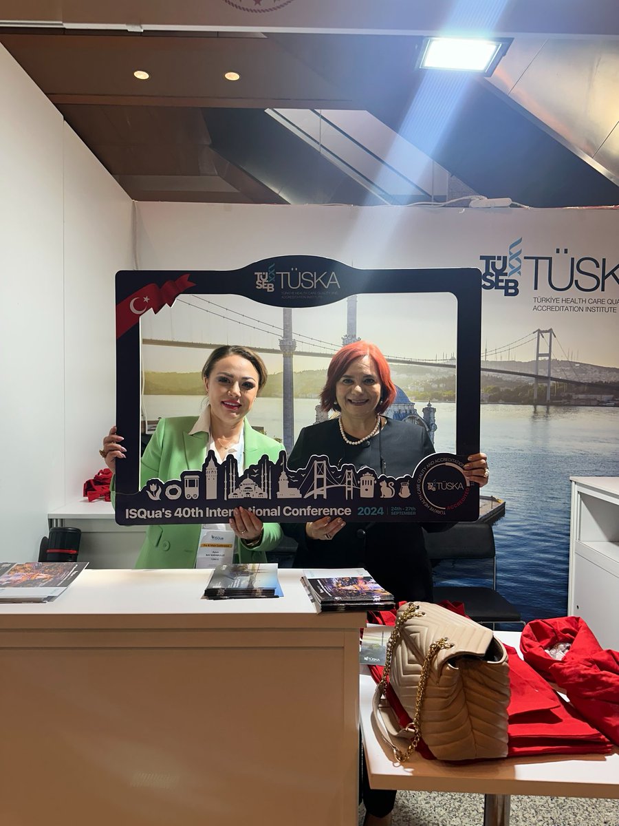profdraysunbay's tweet photo. Kalite Tesadüf Değildir” Demiş; Ruskin Büyük mucadele emek ve kollektif çalışma gerektirir. @tuskatr Bu Muazzam Uluslararası kongrede Emeği geçen Başkan @fcsenel Hocamız ve Tüm emeği geçen Bilim ve organizasyon komitesine teşekkür ederiz @saglikbakanligi @ISQua #isqua https://t.co/v6apZvqJjb