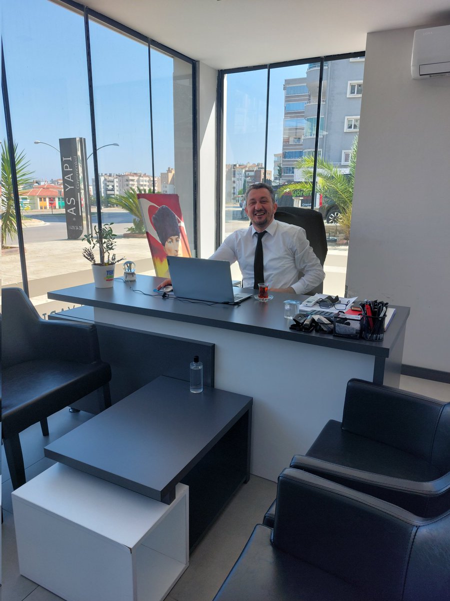 "Başarı, tutkuyla yapılan her işte gizlidir. Gülümse, çalış, ve asla pes etme!" #kemalcorbaci #Samsun #atakum #gayrimenkuldanismani #egitmen #mentor