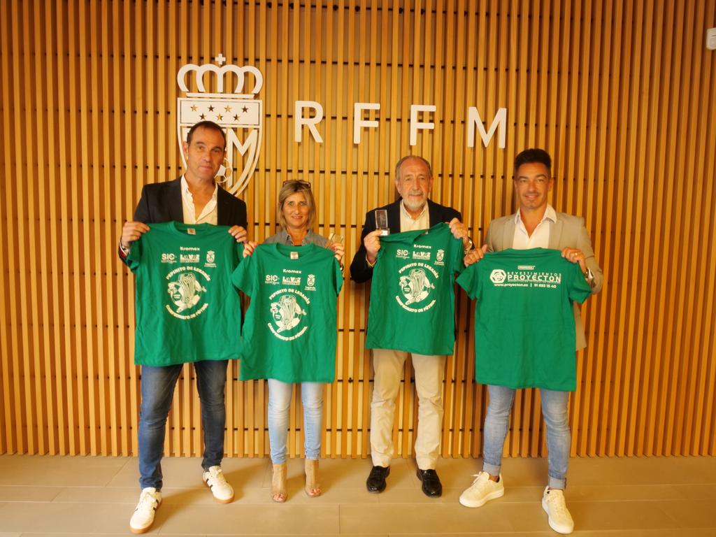 El presidente de la RFFM, <a href="/PacoDiezRFFM/">Paco Díez</a>, junto a Tina Godoy, vicepresidenta de infraestructuras, han recibido en la sede San Severo la visita de José Antonio Gutiérrez, presidente del Torneo El Pepinito de Leganés (<a href="/PepinitoLeganes/">El Pepinito de Leganés</a>), y de Juanma Prieto (<a href="/jmprieto21/">Juanma Prieto</a>), director de