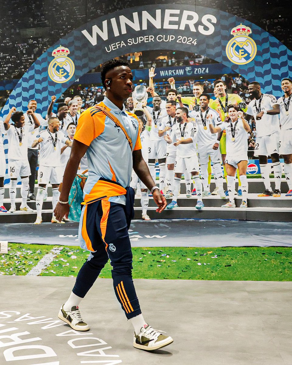 Vini Jr. (@vinijr) on Twitter photo 