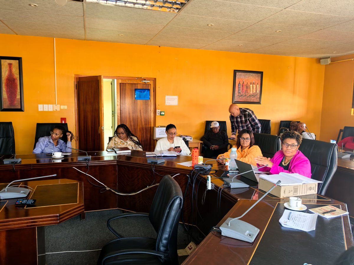NC_drpw's tweet photo. 📍[TODAY ] The Department is hosting the first of a range of workshops with employees which is aimed at reinforcing our operational integrity through a comprehensive Risk, Ethics and Fraud Awareness Campaign.
#Ethics&amp;FraudAwareness #TrendsettersInInfrastructureDelivery https://t.co/cZ7fAZ8ji8