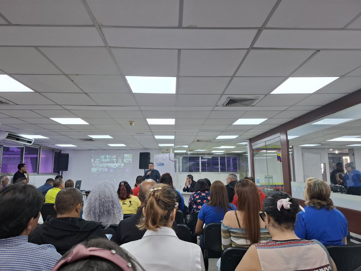 INCES_CDRyPC's tweet photo. #25Septiembre En Desarrollo Asamblea de trabajador@s @Incesocialista en el marco del Congreso histórico de la patria y sus 7 profundas Transformaciones. @NicolasMaduro @ConElMazoDando @delcyrodriguezv @WuikelmanAngelP @MinTrabajoVE https://t.co/bJKkUI3b3A