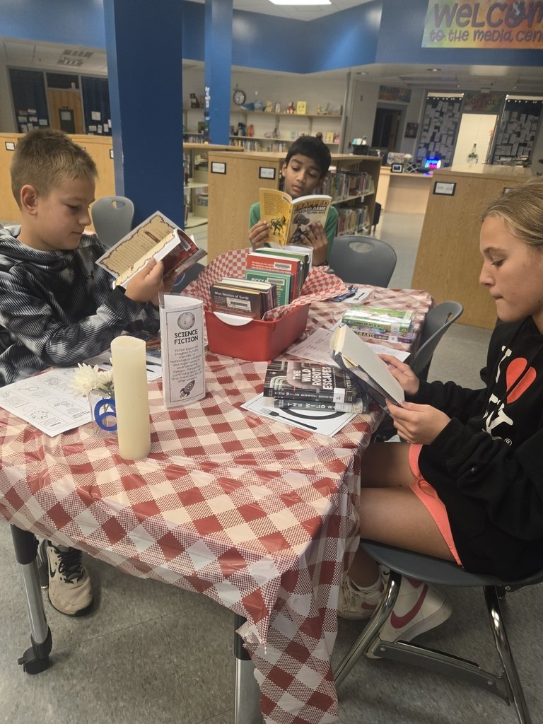 ShipChoiceMedia's tweet photo. 2nd-5th grade students had a blast exploring fiction genres and styles last week - ask them about their favorites! @ShipChoiceAACPS https://t.co/soEd3VsiOp