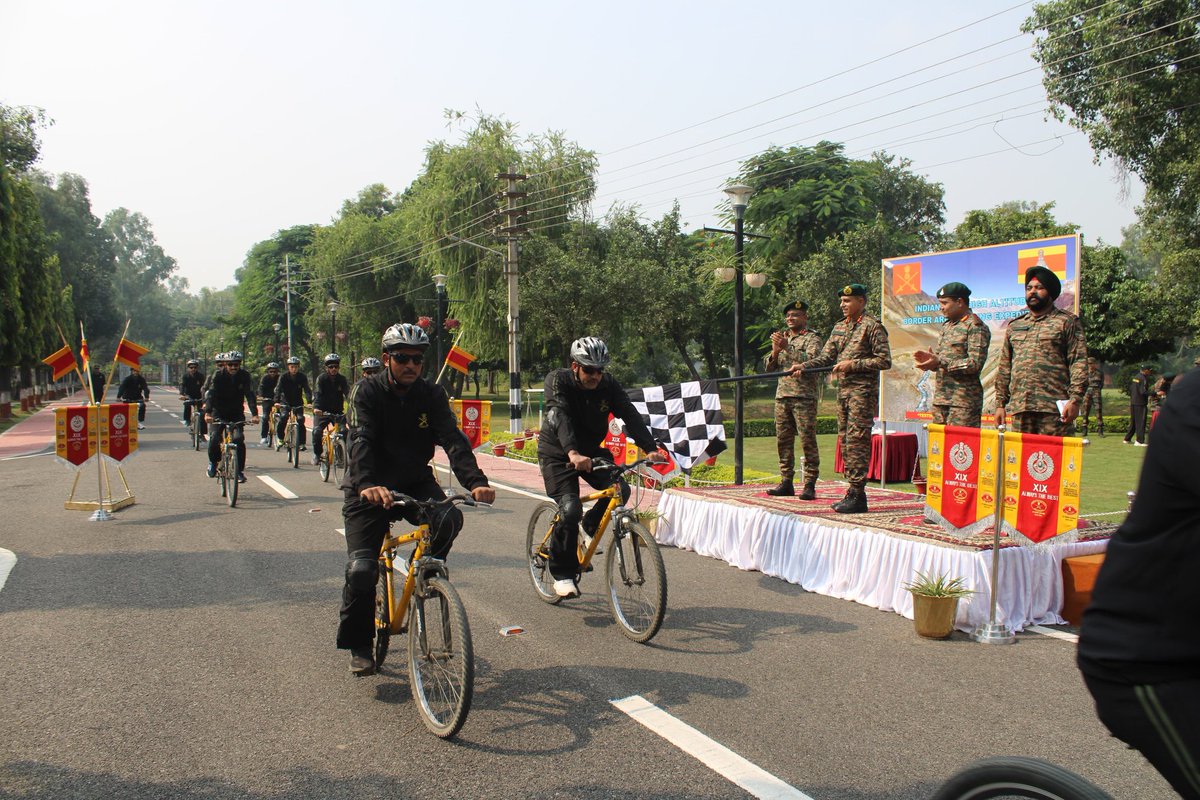 Jkra_Group's tweet photo. #Soldiers of #UttamUnees commenced a 1192 Kms long Cycling Expedition over 28 days from Chandigarh to Manali via Shipki La &amp; Kumzum La to spread awareness on Armed Forces Entry Scheme, felicitate Veterans, Veer Naris and connect with Vibrant Villages.
@prodefencejammu
#JKRA https://t.co/vyADJsfr0F